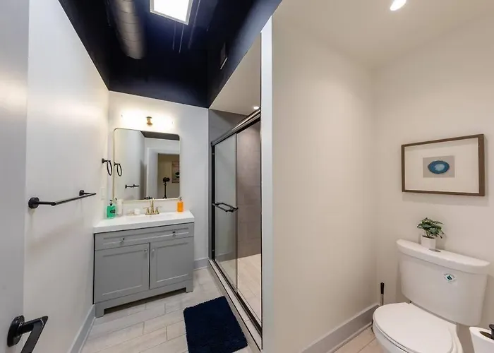 Group-friendly 5br Sleeps 12 With Billiards, Optional Parking And Gym Access Near Mccormick Place And Soldier Field Apartamento