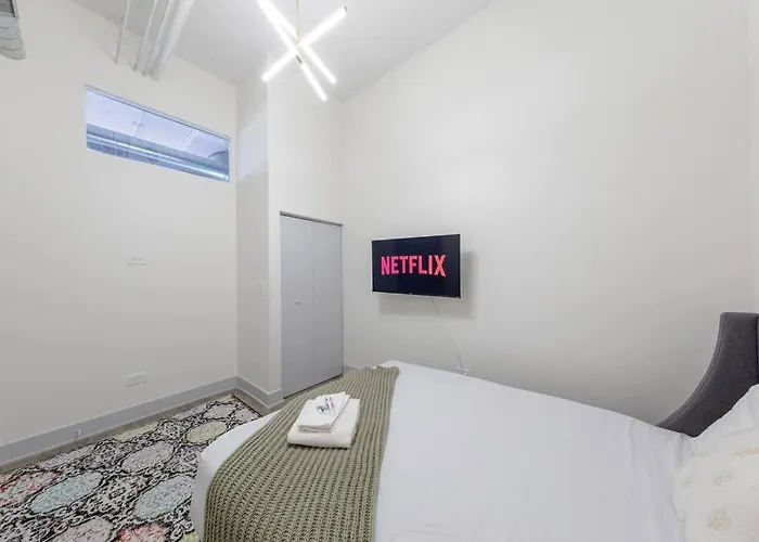 Apartamento Group-friendly 5br Sleeps 12 With Billiards, Optional Parking And Gym Access Near Mccormick Place And Soldier Field *