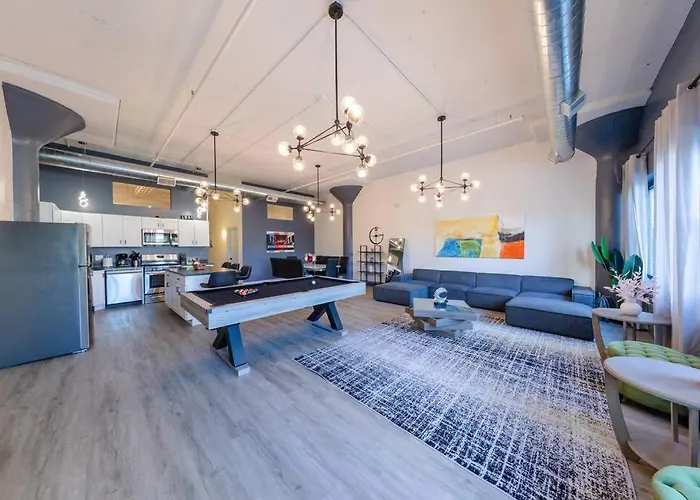 Group-friendly 5br Sleeps 12 With Billiards, Optional Parking And Gym Access Near Mccormick Place And Soldier Field Apartamento