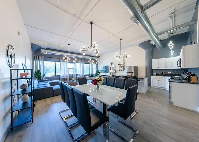 Apartamento Group-friendly 5br Sleeps 12 With Billiards, Optional Parking And Gym Access Near Mccormick Place And Soldier Field Chicago