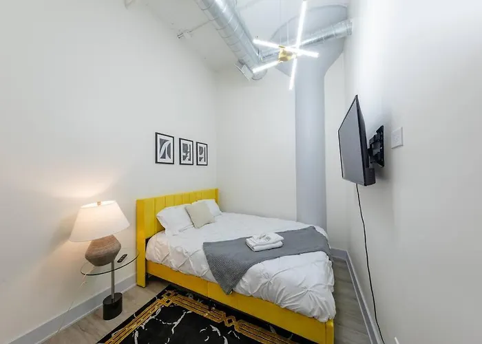 Group-friendly 5br Sleeps 12 With Billiards, Optional Parking And Gym Access Near Mccormick Place And Soldier Field Apartamento *