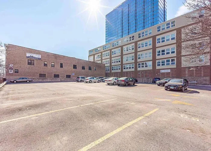 Apartamento Group-friendly 5br Sleeps 12 With Billiards, Optional Parking And Gym Access Near Mccormick Place And Soldier Field Chicago