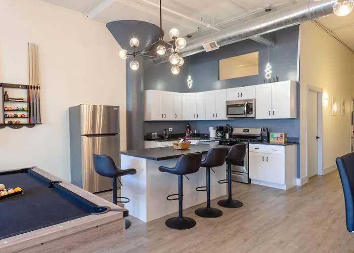 Apartamento Group-friendly 5br Sleeps 12 With Billiards, Optional Parking And Gym Access Near Mccormick Place And Soldier Field
