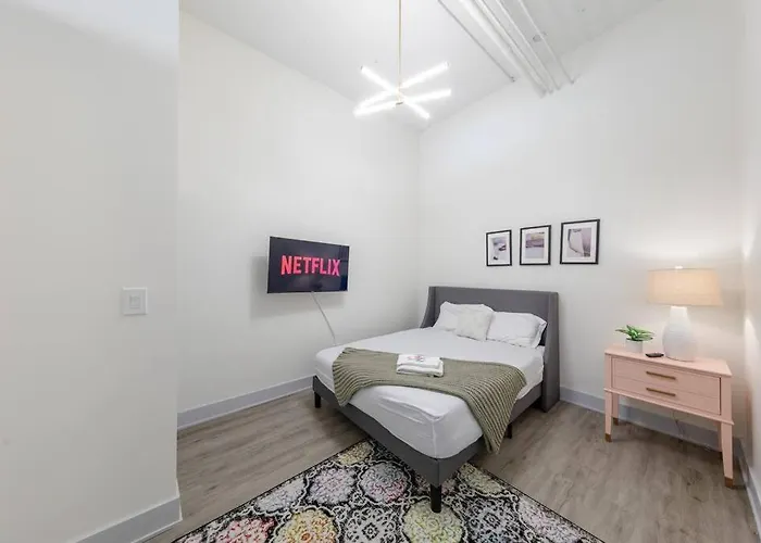 Apartamento Group-friendly 5br Sleeps 12 With Billiards, Optional Parking And Gym Access Near Mccormick Place And Soldier Field Chicago