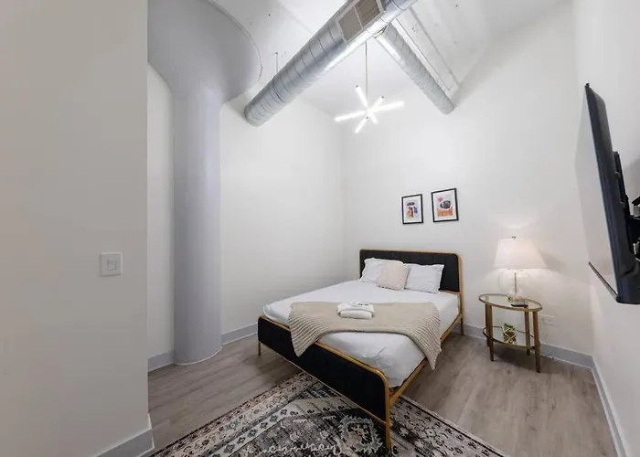 Apartamento Group-friendly 5br Sleeps 12 With Billiards, Optional Parking And Gym Access Near Mccormick Place And Soldier Field
